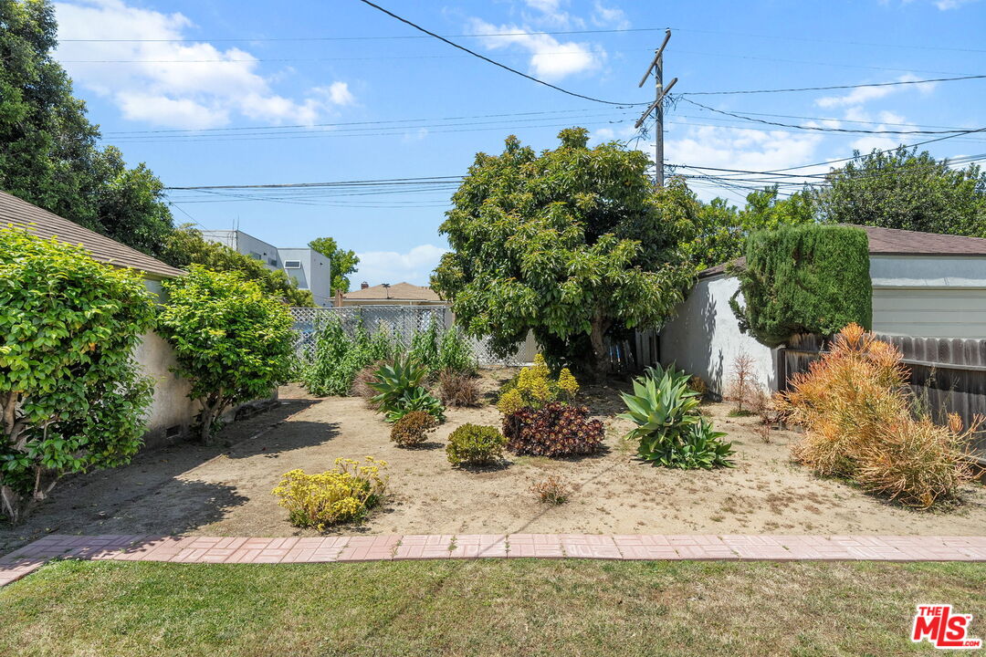 MLS #25543857 image #23