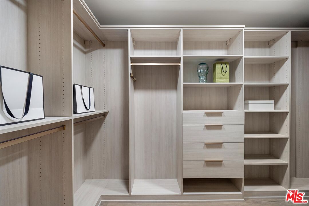 MLS #25543871 image #27