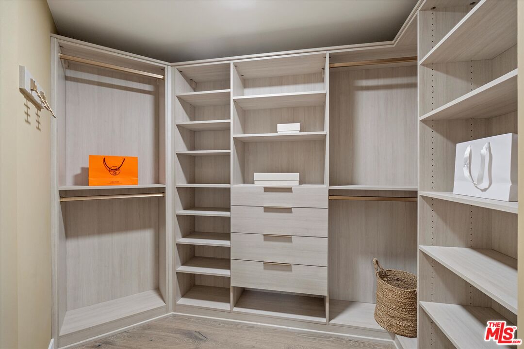 MLS #25543871 image #28