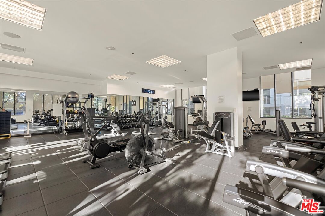 MLS #25543871 image #60