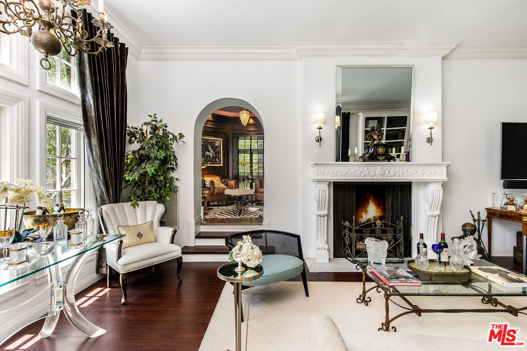 MLS #25543923 image #2