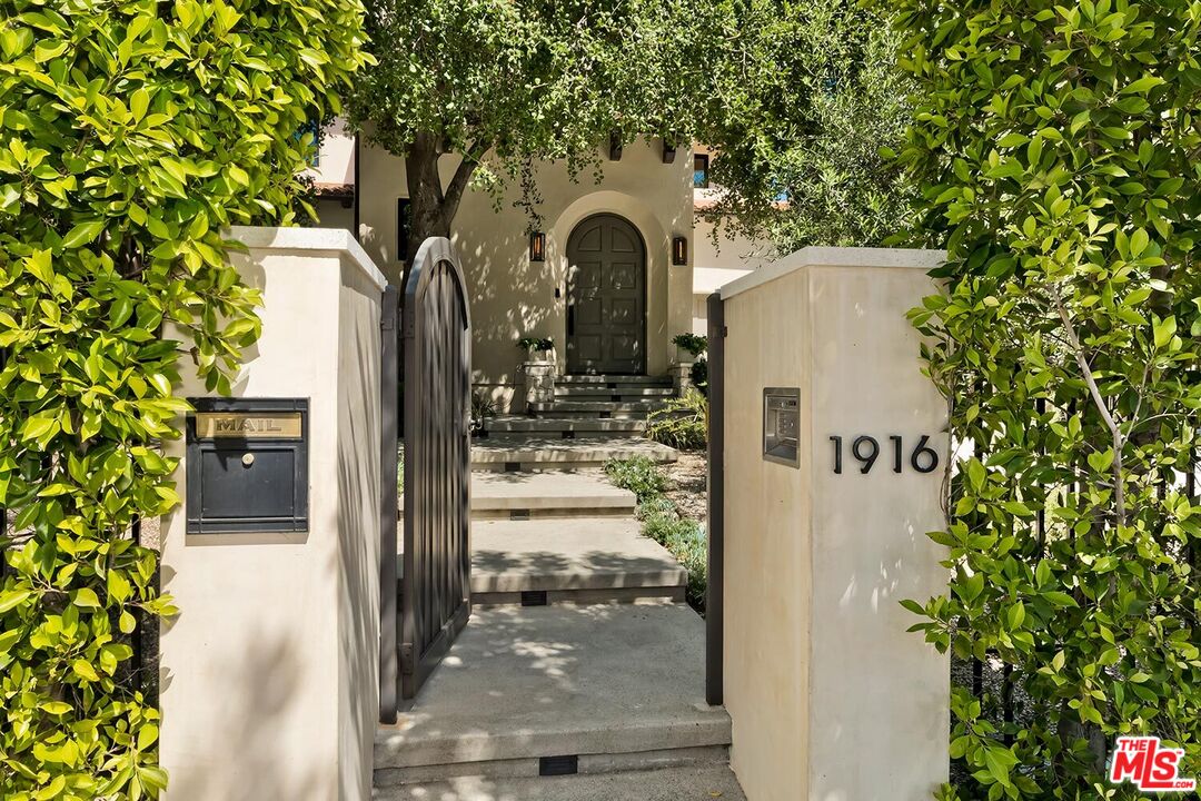 MLS #25543931 image #0