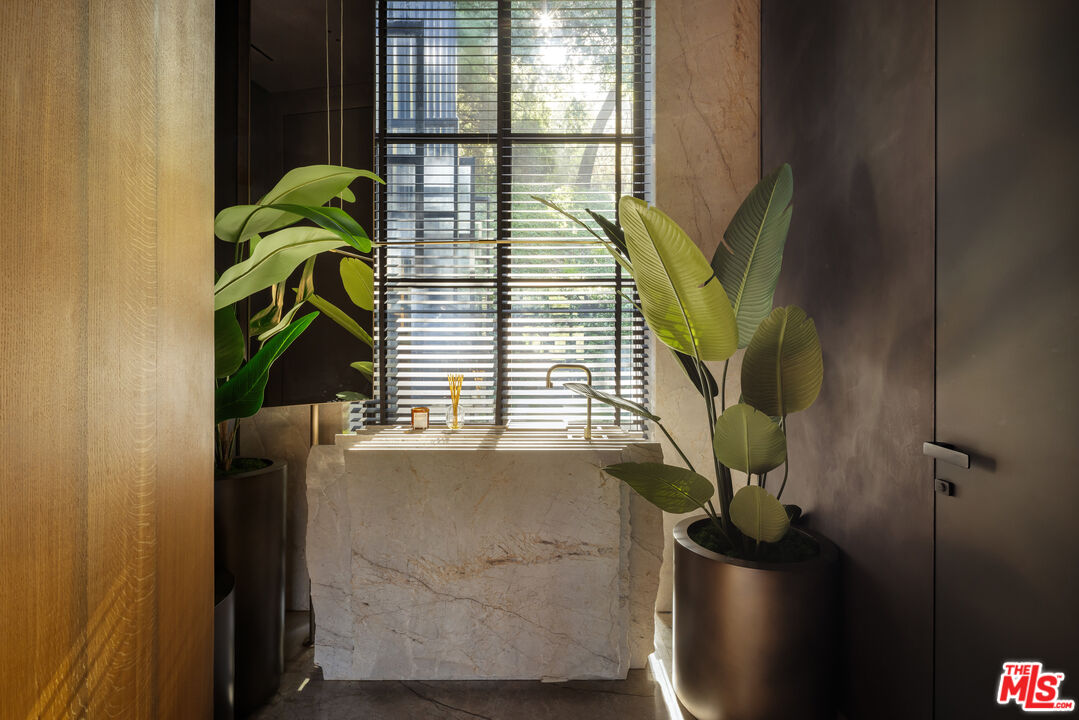 MLS #25543987 image #9