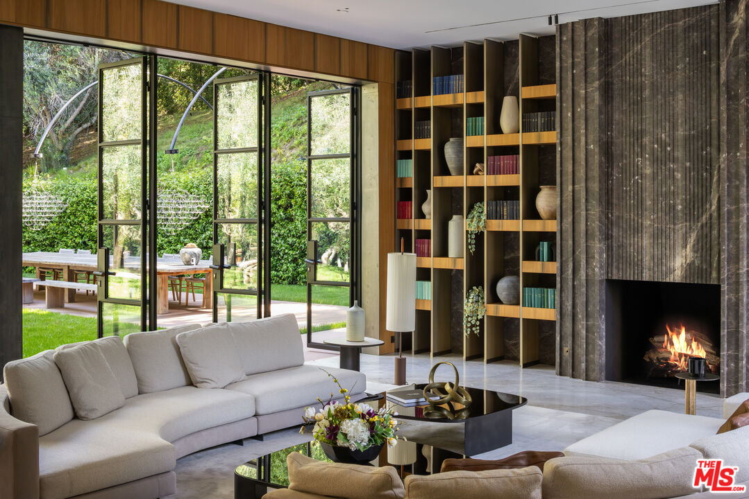 MLS #25543987 image #10