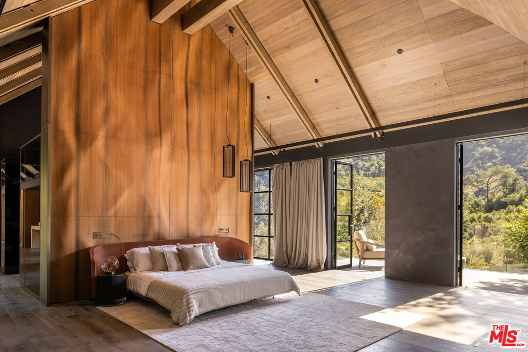 MLS #25543987 image #18