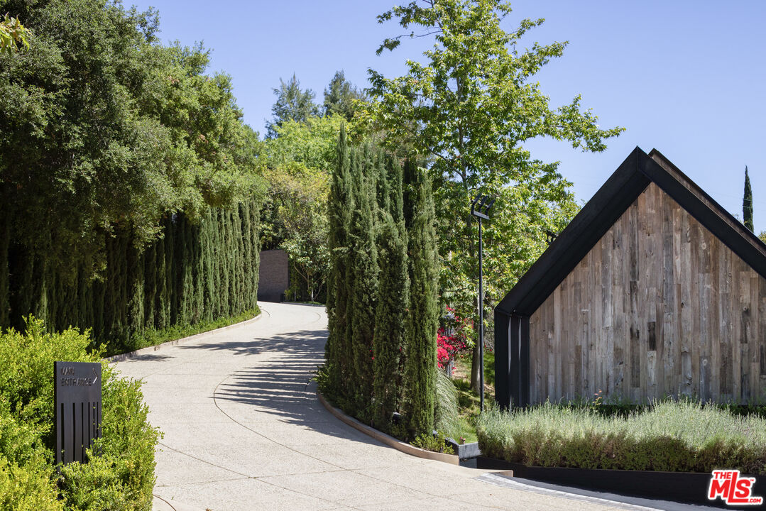 MLS #25543987 image #1