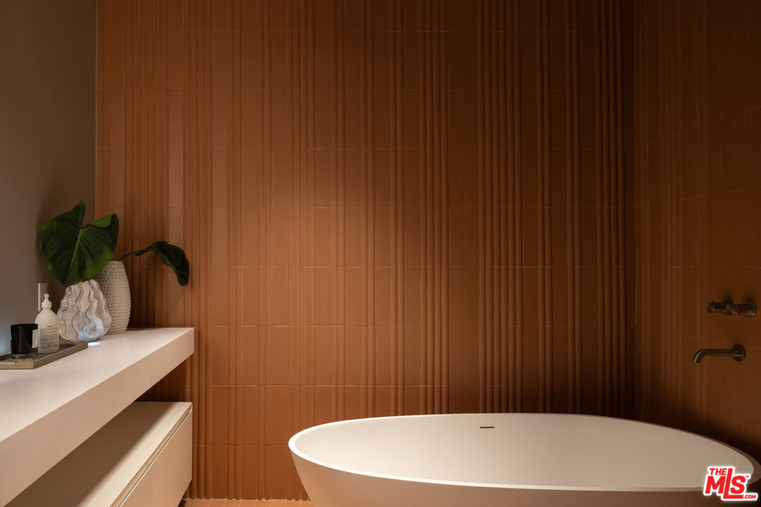 MLS #25543987 image #26