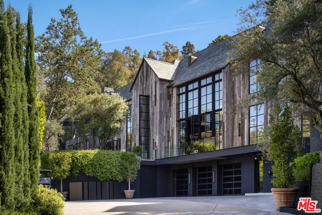 MLS #25543987 image #2