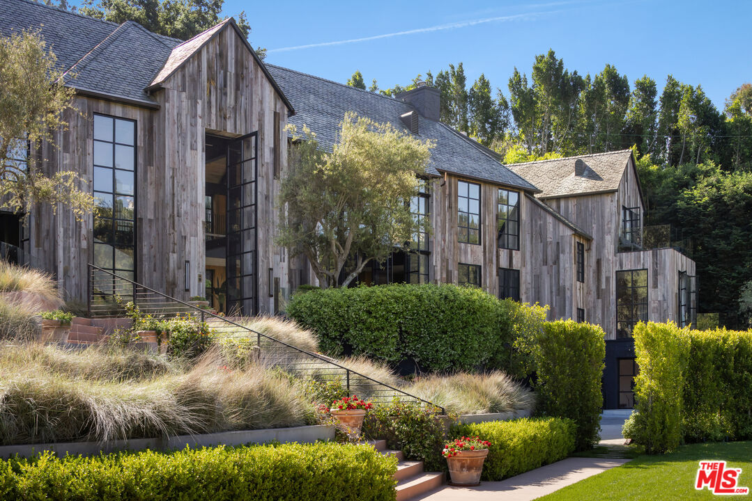 MLS #25543987 image #0