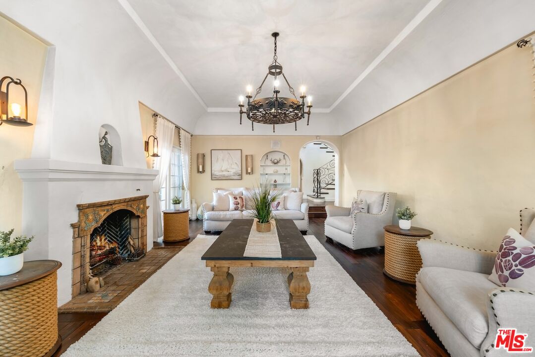 MLS #25544275 image #13