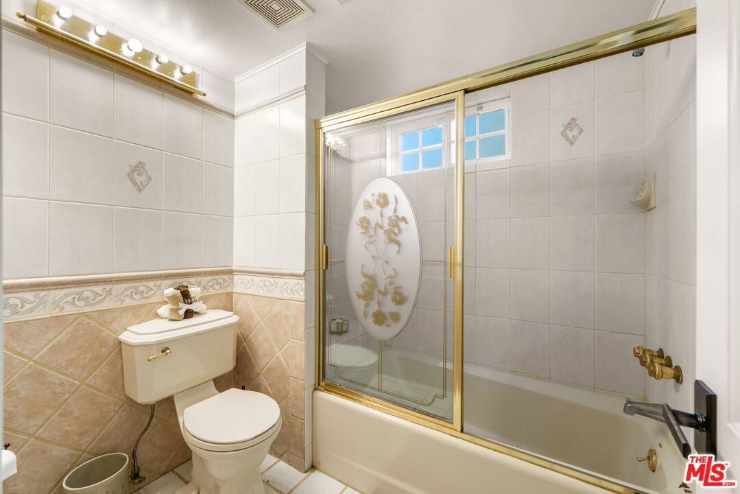 MLS #25544275 image #24