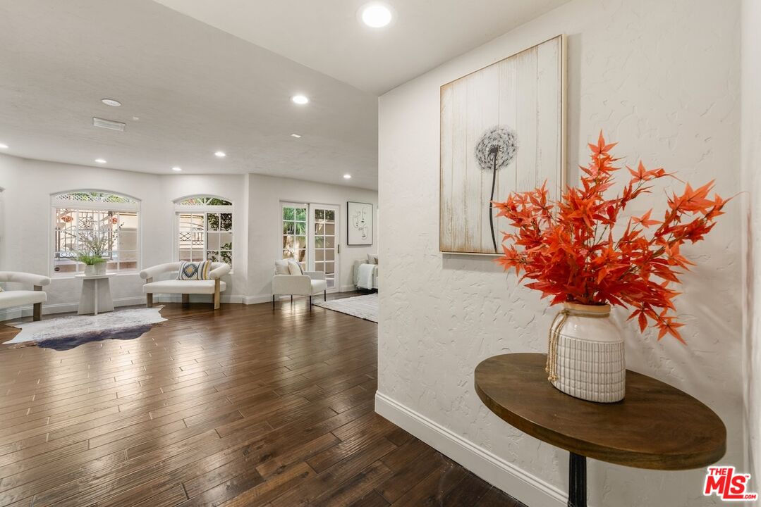 MLS #25544275 image #34