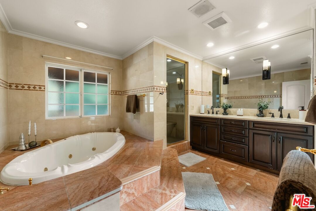 MLS #25544275 image #58