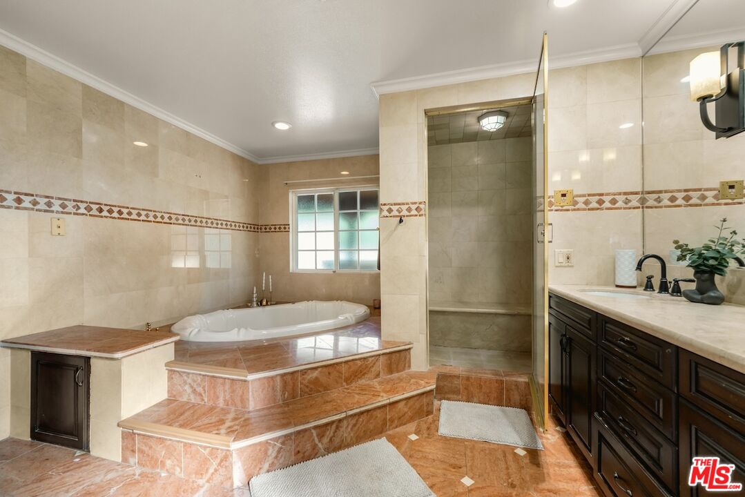 MLS #25544275 image #59