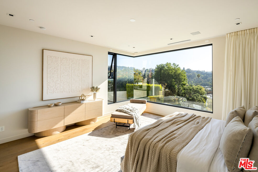 MLS #25544437 image #12