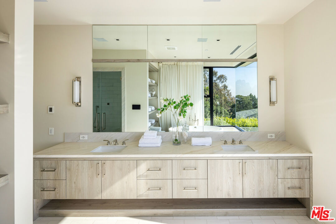 MLS #25544437 image #13