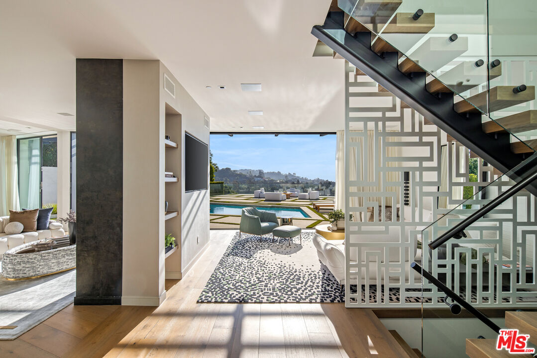 MLS #25544437 image #1