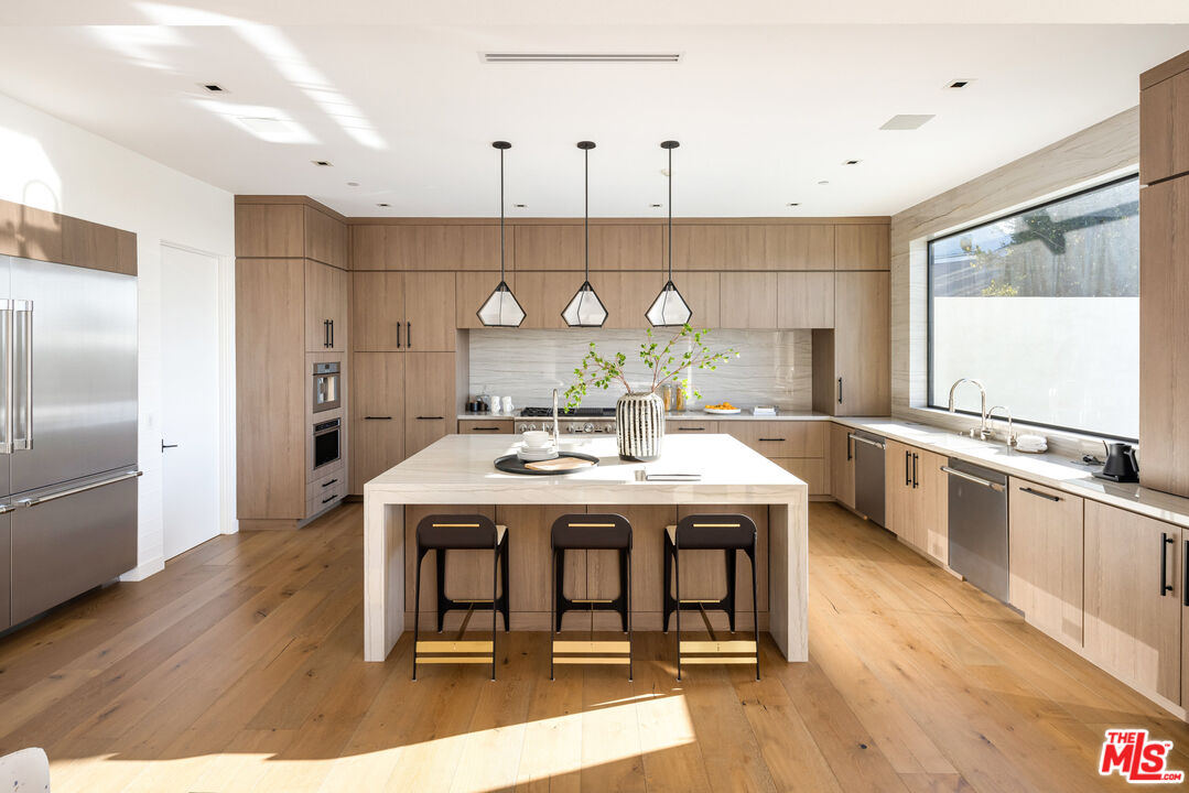 MLS #25544437 image #4