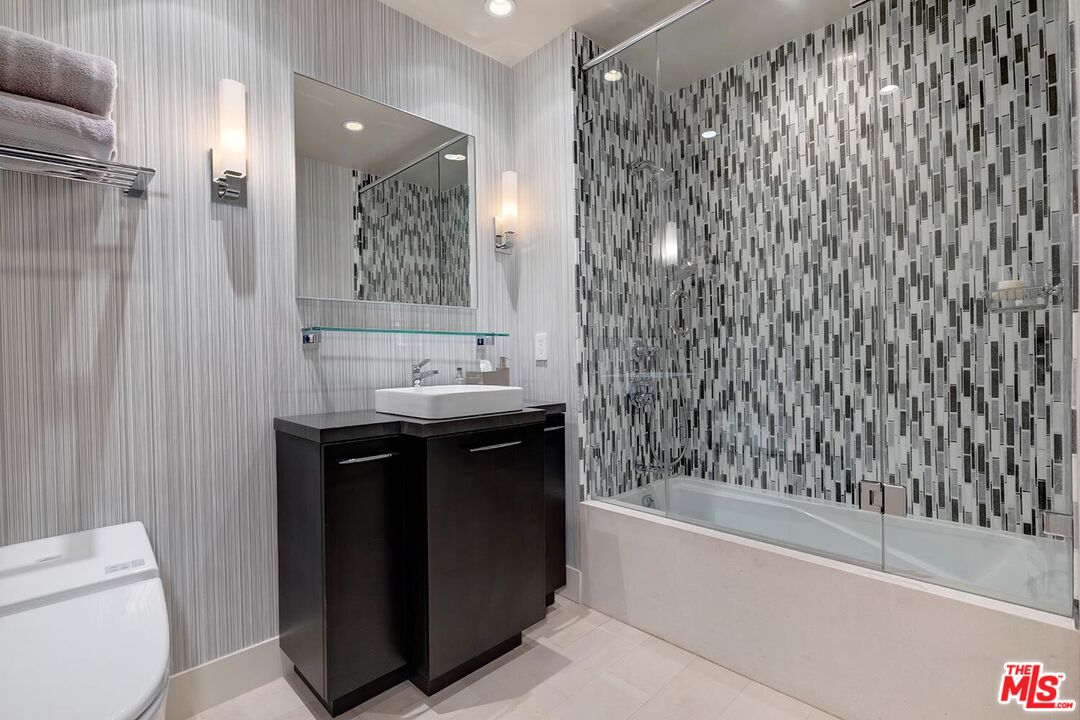 MLS #25544461 image #17