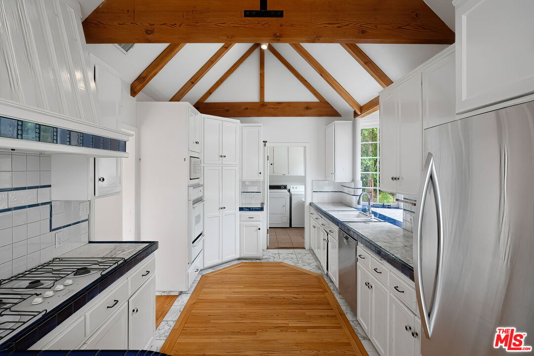 MLS #25544475 image #17