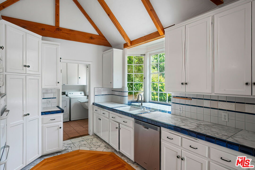 MLS #25544475 image #18