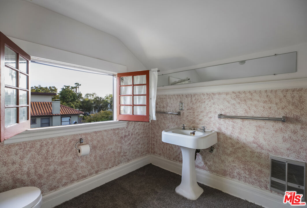 MLS #25544563 image #62