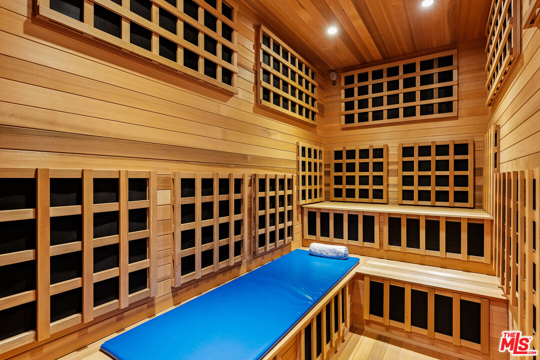 MLS #25544625 image #17