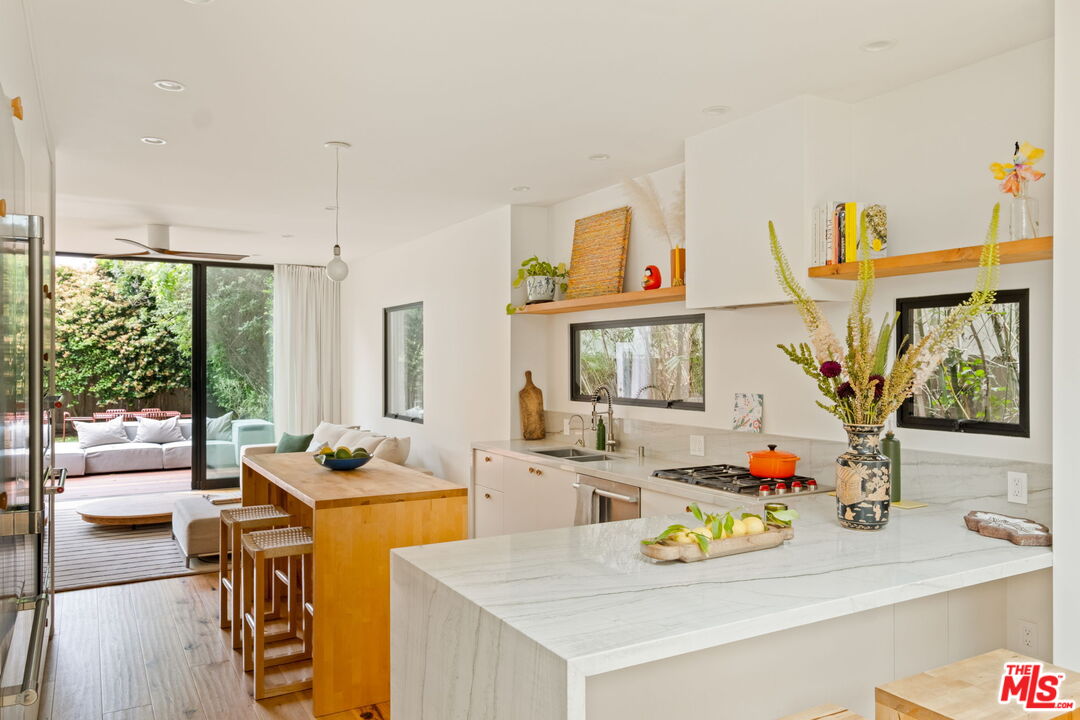 MLS #25544767 image #11