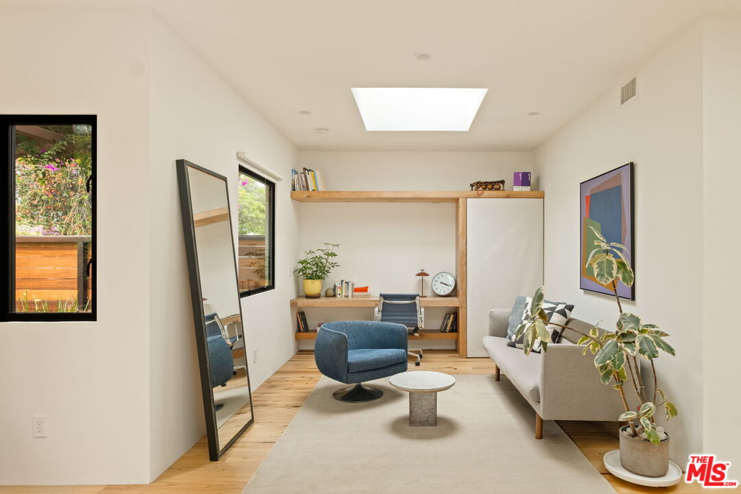 MLS #25544767 image #17