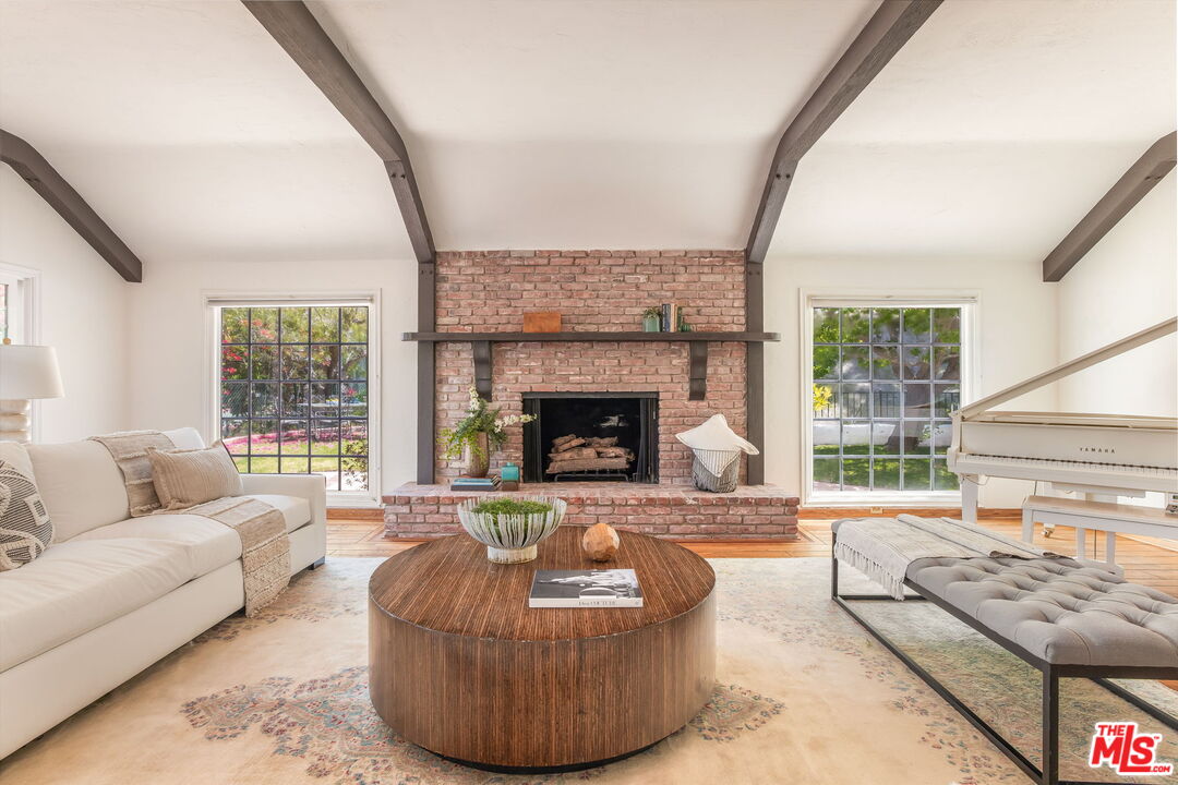 MLS #25545063 image #10