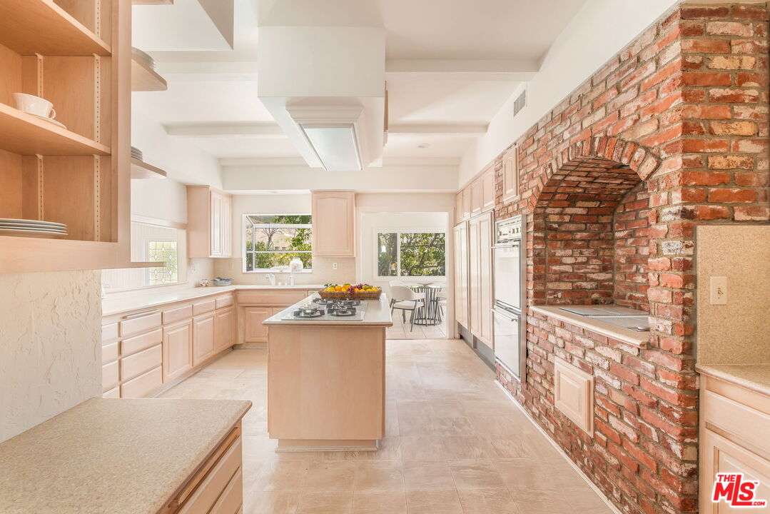 MLS #25545063 image #12