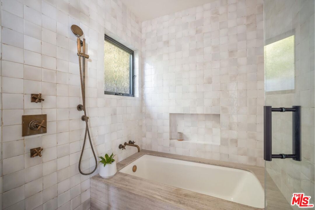 MLS #25545069 image #22