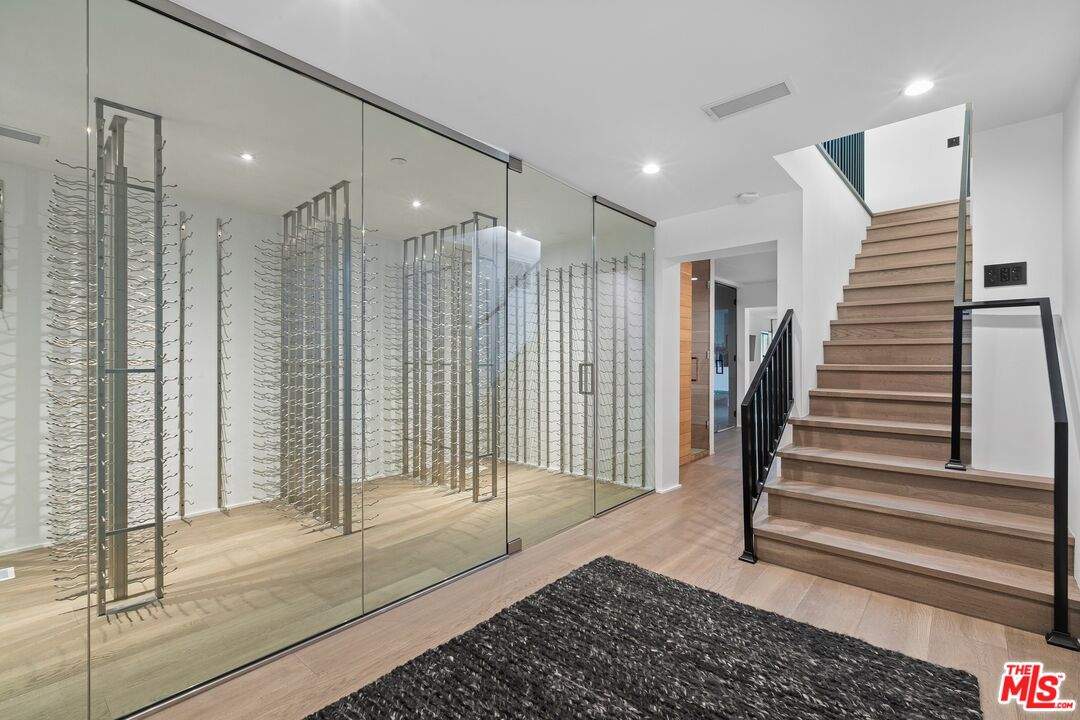 MLS #25545225 image #24