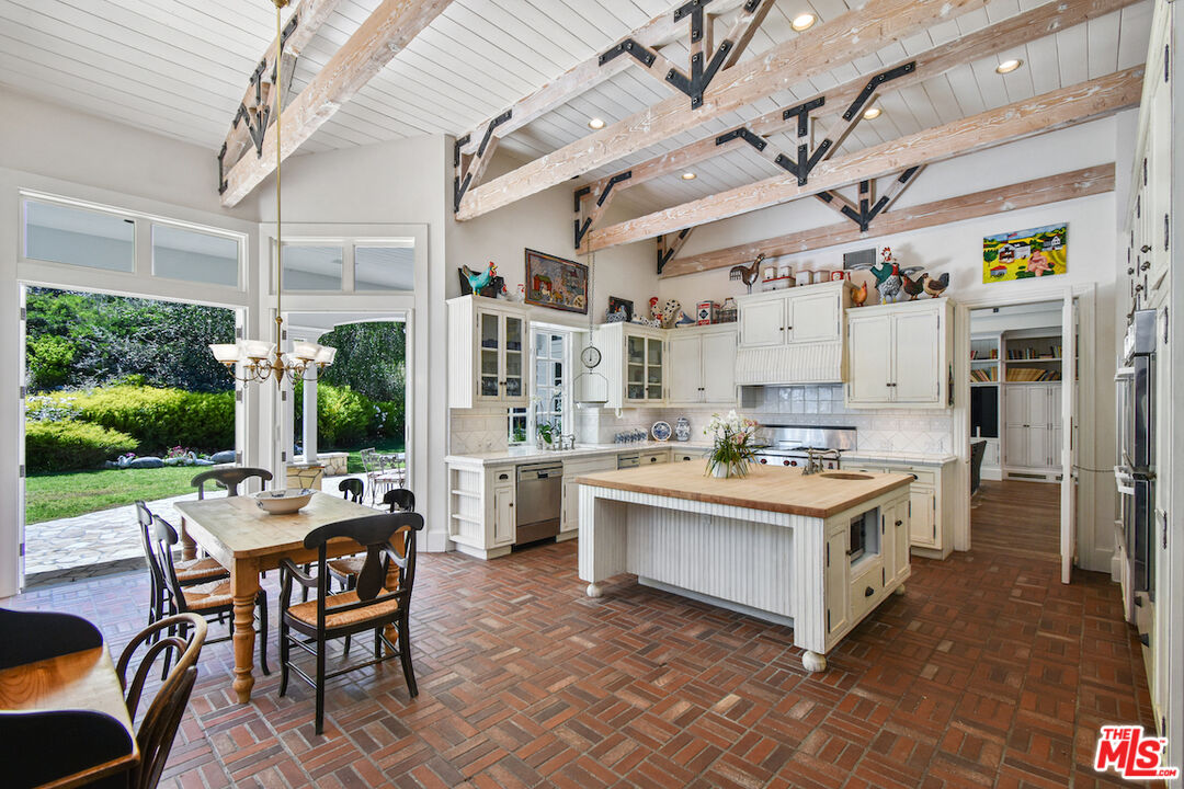 MLS #25545291 image #16