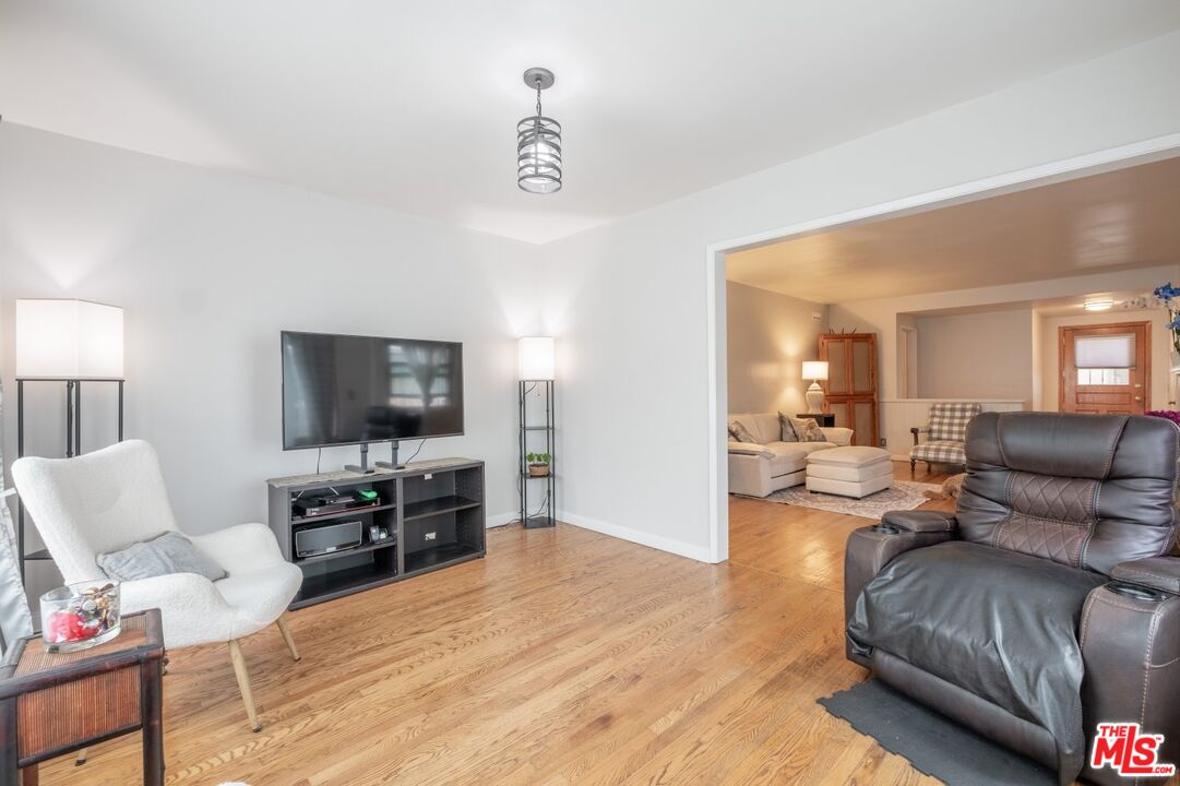 MLS #25545799 image #2