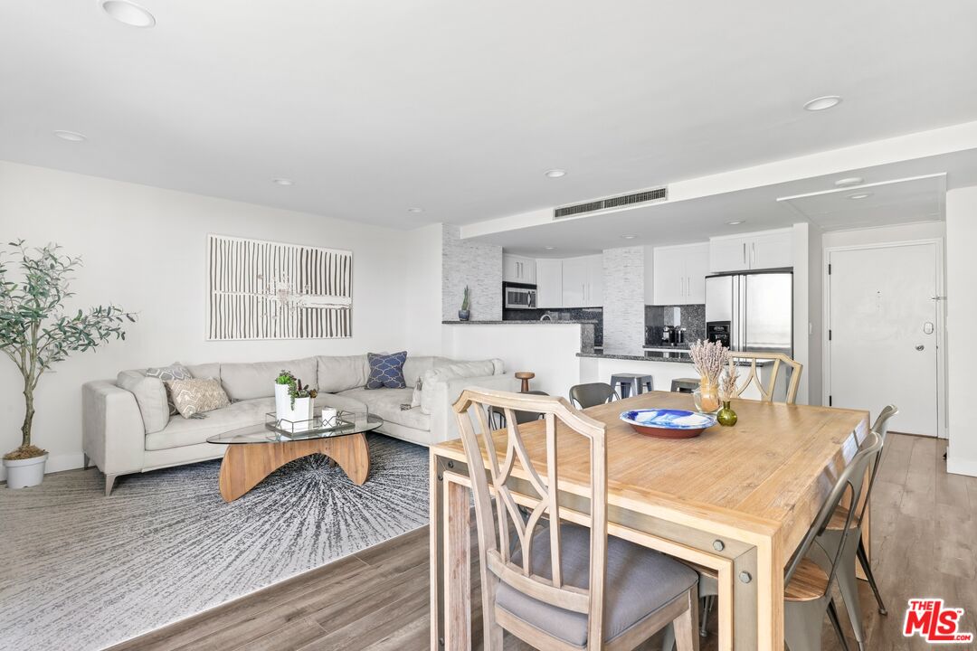 MLS #25546021 image #2