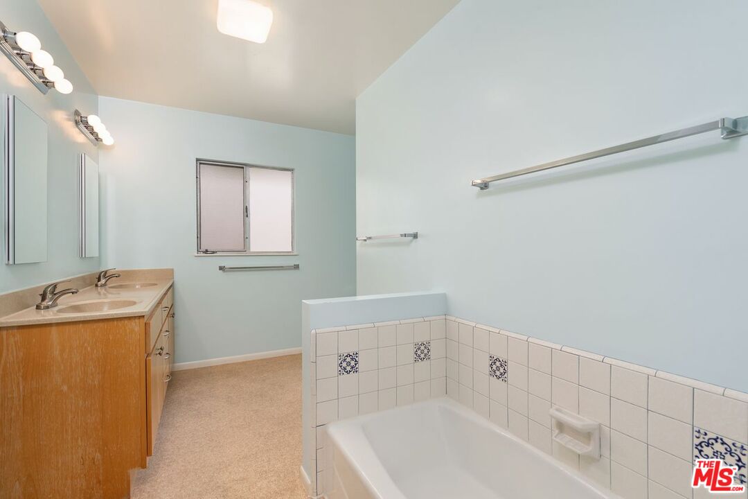 MLS #25546151 image #19