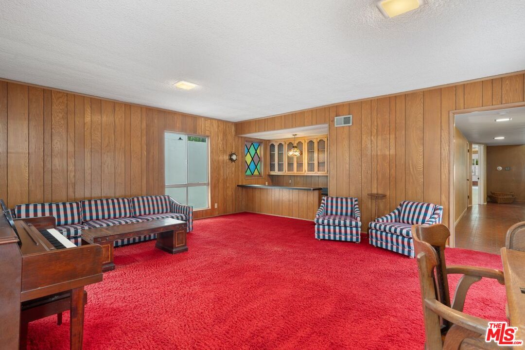 MLS #25546151 image #2