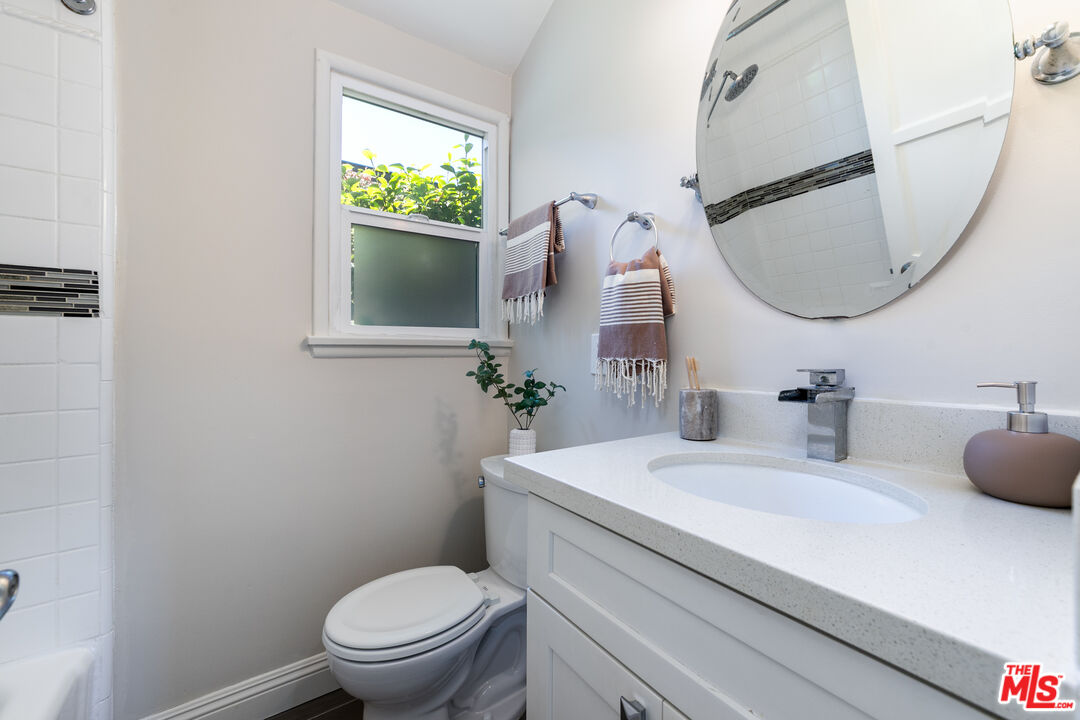 MLS #25546173 image #17