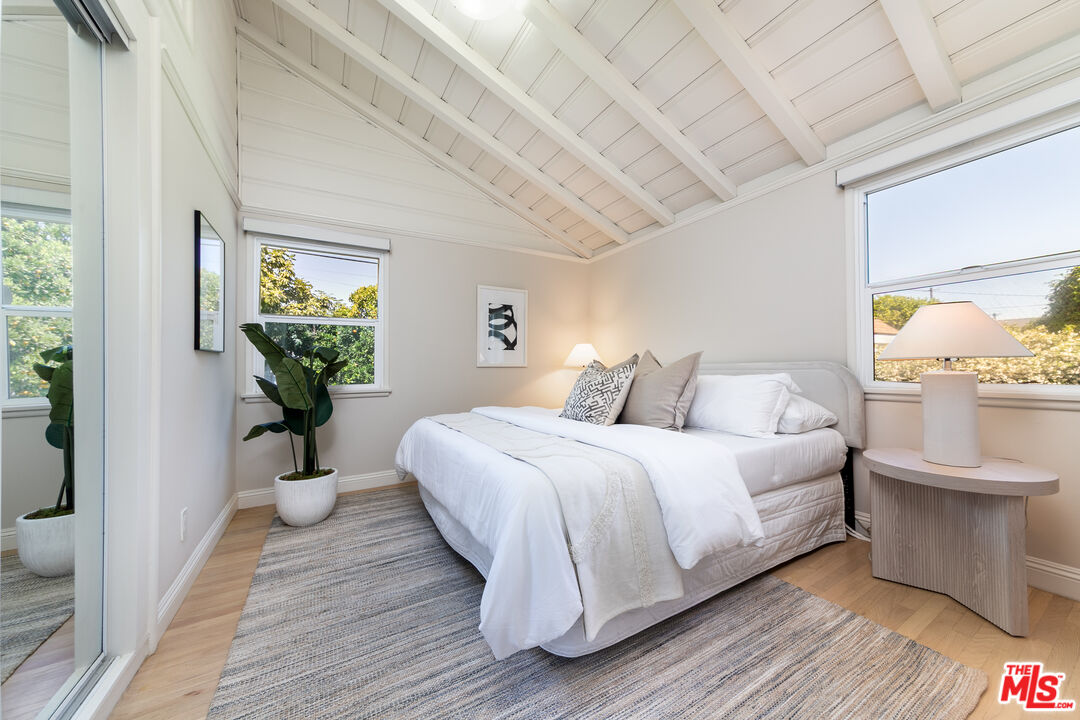 MLS #25546173 image #19