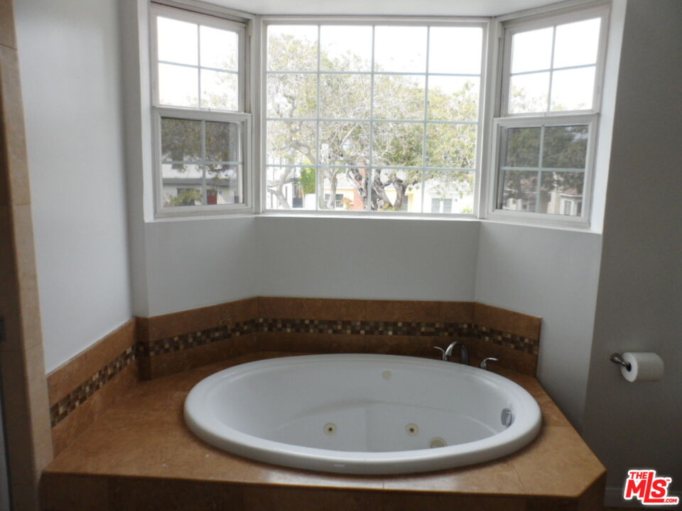 MLS #25546213 image #24