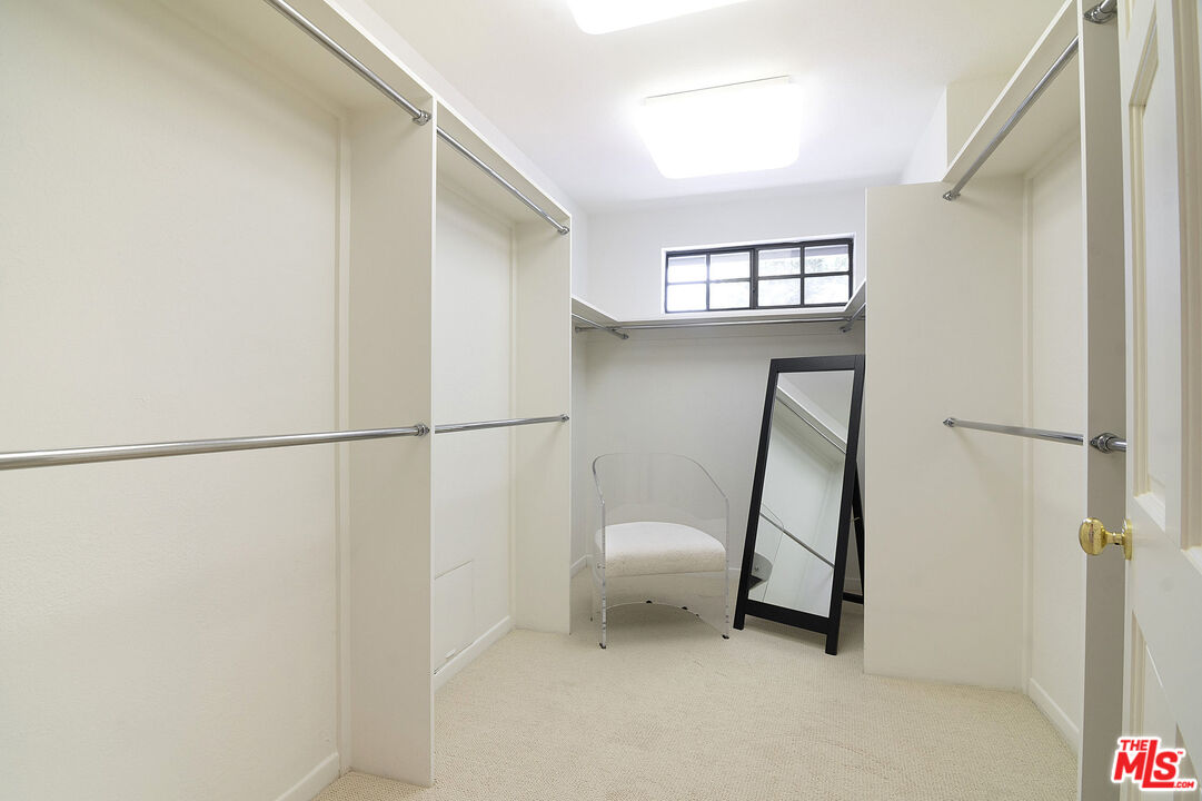 MLS #25546581 image #24