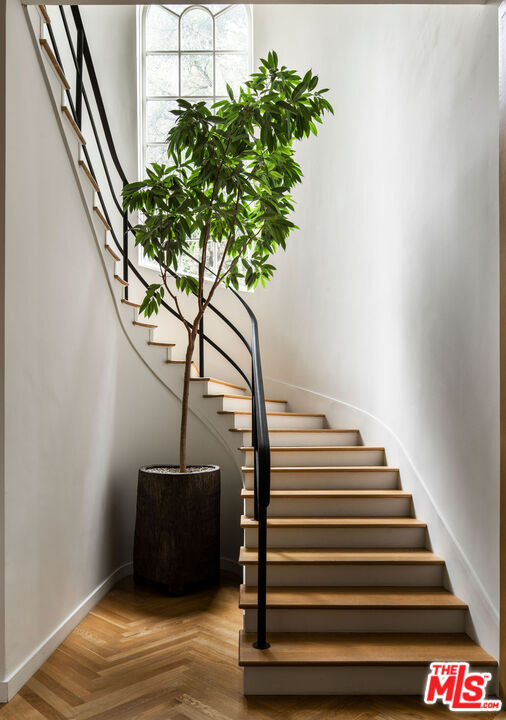 MLS #25546675 image #8