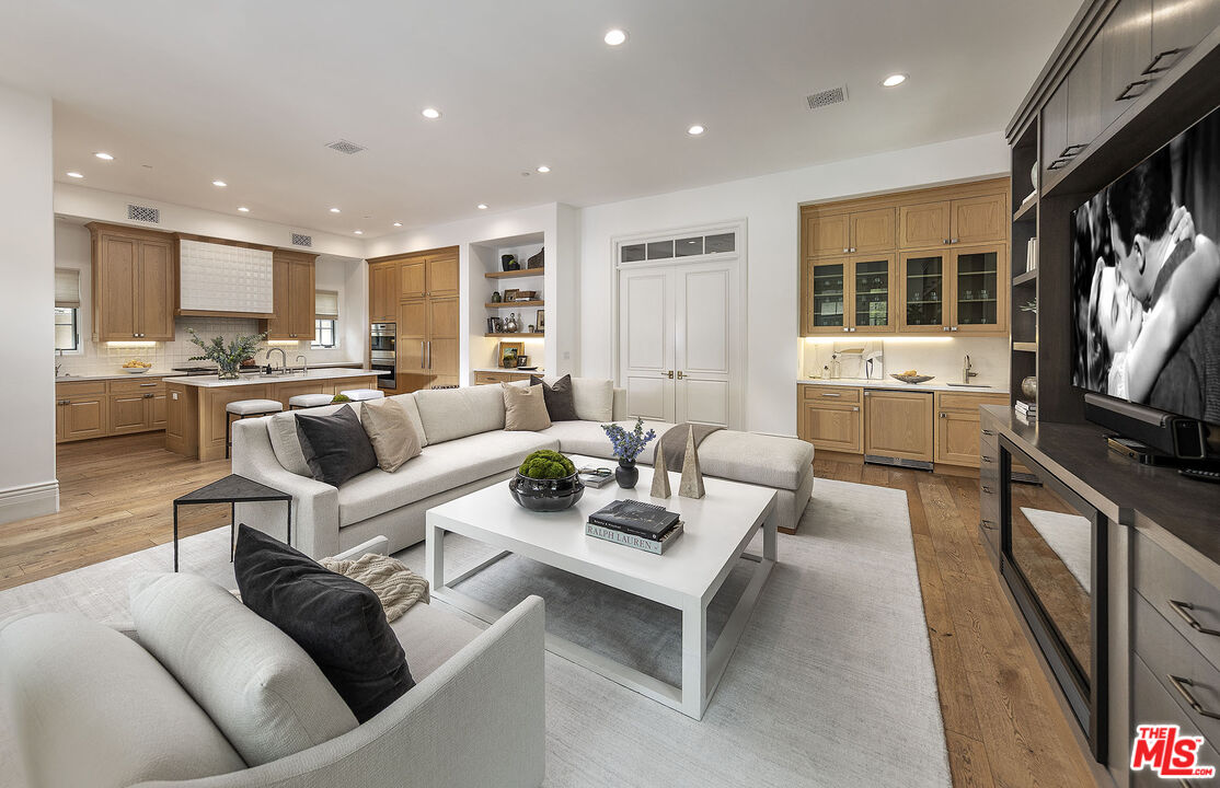 MLS #25546875 image #13