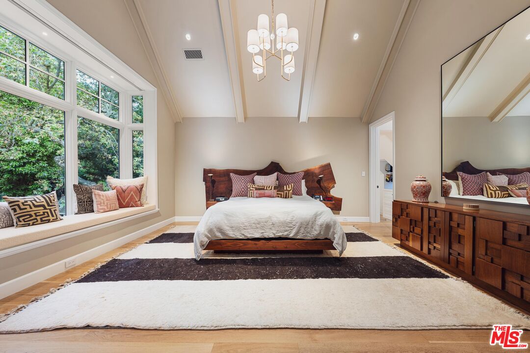 MLS #25546993 image #23