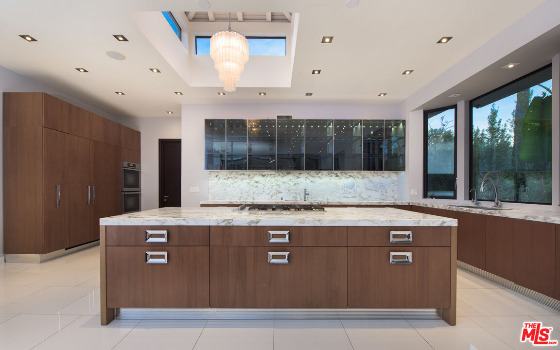 MLS #25547185 image #14