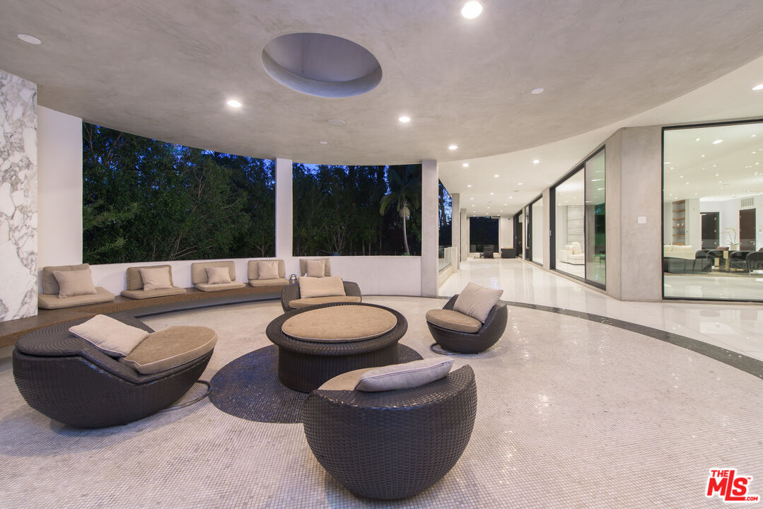 MLS #25547185 image #20