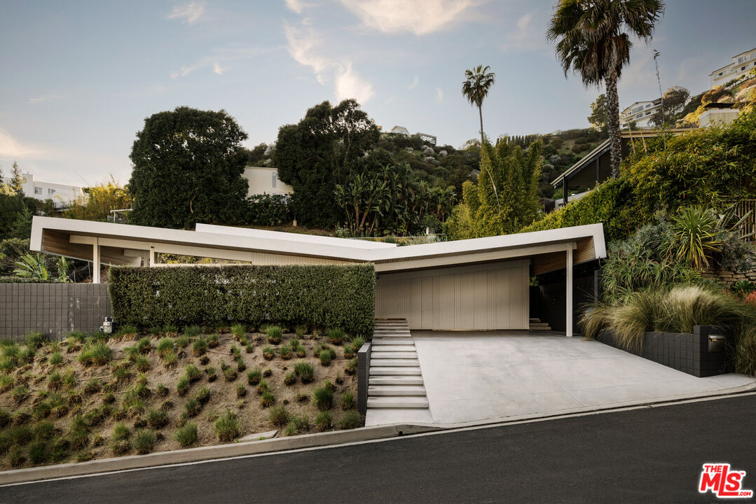 MLS #25547193 image #1