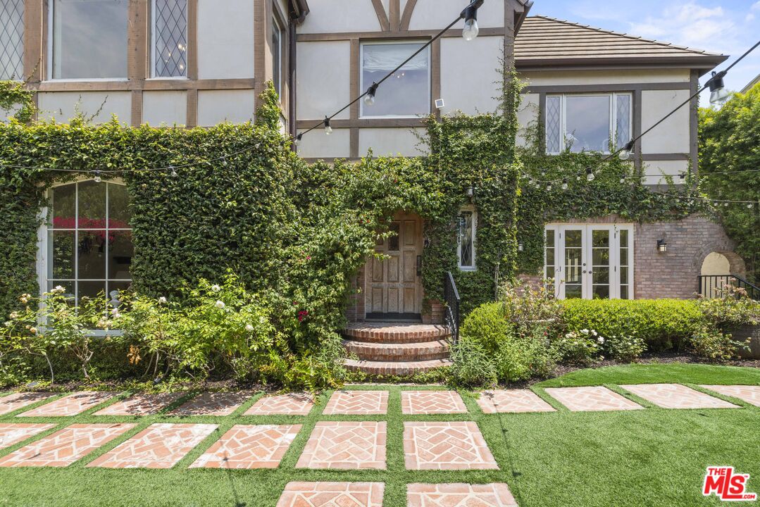 MLS #25547387 image #1