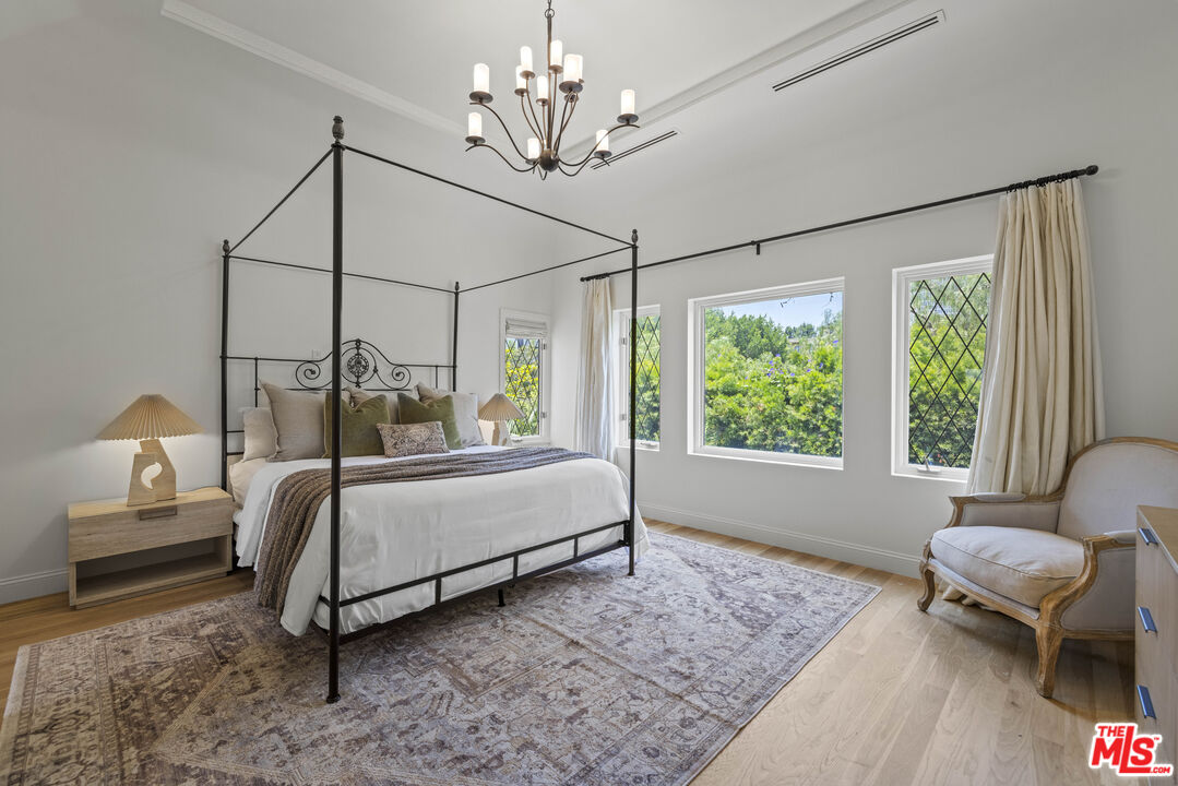 MLS #25547387 image #20